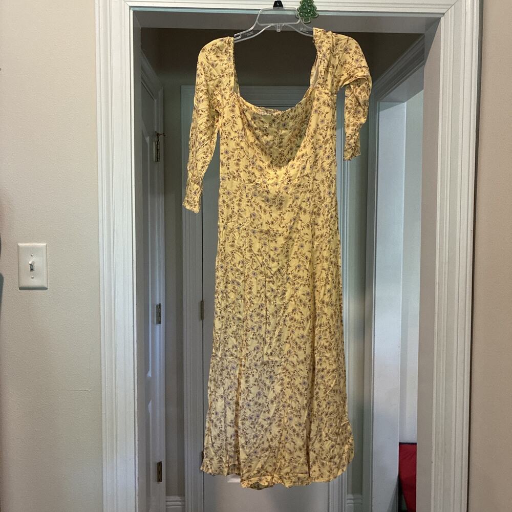 Olivaceous Empire Sundressed Size Small Festing attire. Boho country Floral Fun.
